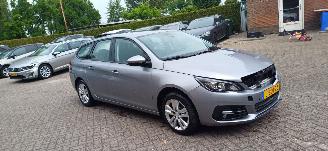Peugeot 308 1.2i 5drs  110pk navi picture 1