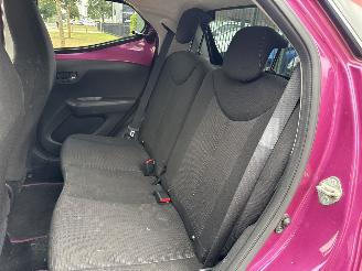 Toyota Aygo 1.0 VVT-iX-CITE BOUWJAAR 2019 LICHTE SCHADE!  5750 EURO picture 11