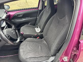 Toyota Aygo 1.0 VVT-iX-CITE BOUWJAAR 2019 LICHTE SCHADE!  5750 EURO picture 10