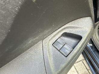 Citroën C1 1.0e VTI FEEL LICHTE SCHADE! 228000 KM BOUWJAAR 2016 2950 EURO picture 10