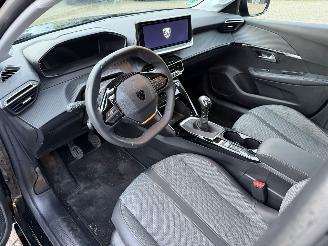 Peugeot 208 1.2 -74 Kw Allure picture 24