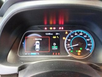 Nissan Leaf Leaf (ZE1), Hatchback, 2017 39/40kWh picture 17