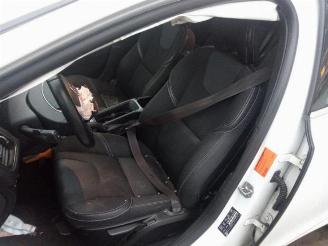 Volvo V-40 V40 (MV), Hatchback 5-drs, 2012 / 2019 2.0 D2 16V picture 12