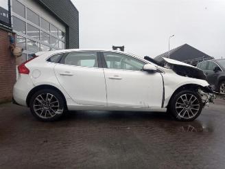 Volvo V-40 V40 (MV), Hatchback 5-drs, 2012 / 2019 2.0 D2 16V picture 7