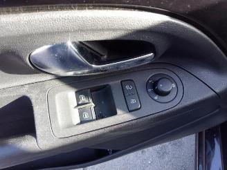 Volkswagen Up! Up! (121), Hatchback, 2011 1.0 12V 60 picture 13