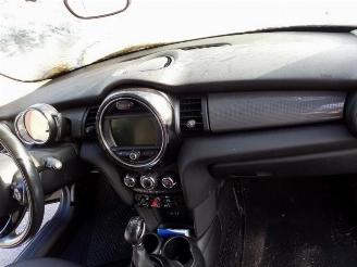 Mini Cooper Mini (F56), Hatchback 3-drs, 2013 1.5 12V Cooper picture 17