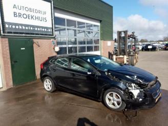 disassembly passenger cars Volvo V-40 V40 (MV), Hatchback 5-drs, 2012 / 2019 1.6 T3 GTDi 16V 2012/10