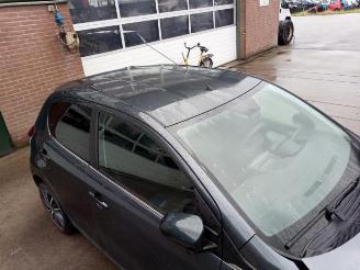 Peugeot 108 108, Hatchback, 2014 1.0 12V picture 6