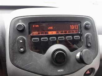 Peugeot 108 108, Hatchback, 2014 1.0 12V picture 15