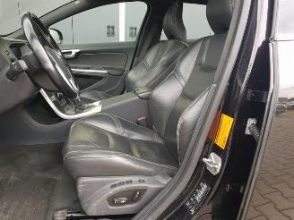 Volvo V-60 2.4 D6 AWD Plug-In Hybrid Pure Limited picture 11