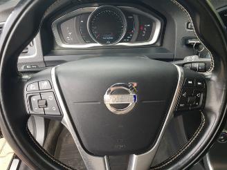 Volvo V-60 2.4 D6 AWD Plug-In Hybrid Pure Limited picture 14