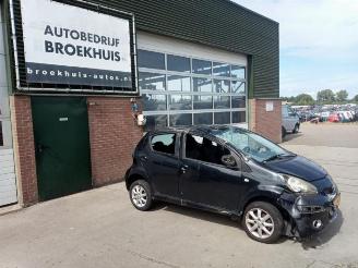 Vrakbiler auto Toyota Aygo Aygo (B10), Hatchback, 2005 / 2014 1.0 12V VVT-i 2010/9