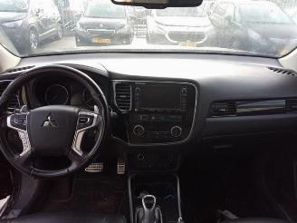 Mitsubishi Outlander Outlander (GF/GG), SUV, 2012 / 2022 2.0 16V PHEV 4x4 picture 13