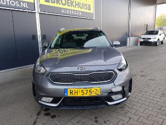 Kia Niro 1.6 GDi Hybrid ExecutiveLine picture 3