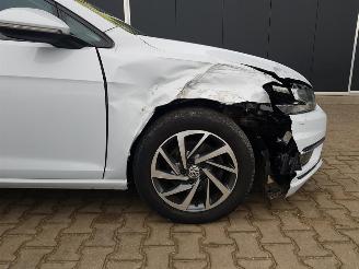 Volkswagen Golf 1.6 TDI Comfortline SOUND-Edition picture 9