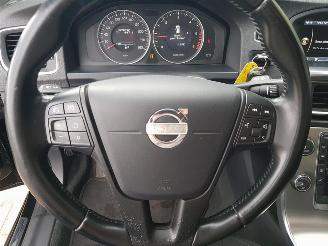 Volvo V-60 1.6 D2 Momentum picture 18