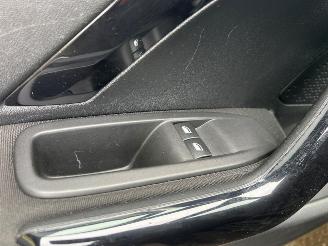 Peugeot 208 1.0 VTi Access picture 22