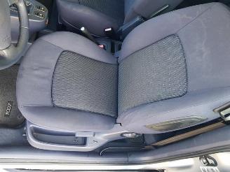 Peugeot 1007 1007 (KM), Hatchback 3-drs, 2004 / 2011 1.4 picture 24