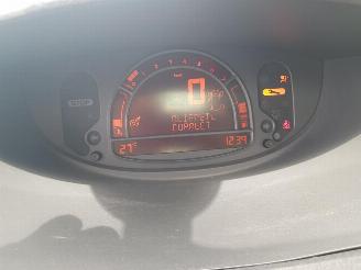 Renault Modus 1.2-16V Dynamique Luxe picture 22