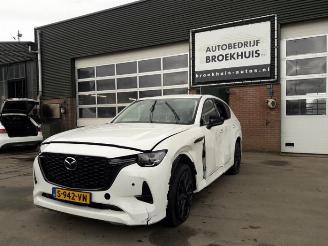 Vrakbiler auto Mazda CX-60 CX-60 (KH), SUV, 2022 2.5 e-SkyActiv PHEV 2023/4