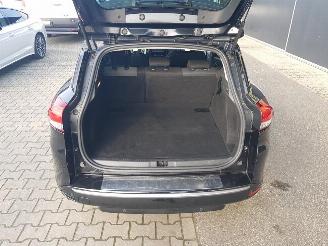 Renault Clio Estate 0.9 TCe Night&Day picture 15