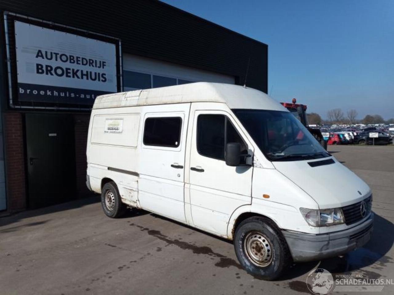 Mercedes Sprinter Sprinter 2t (901/902), Bus, 1995 / 2006 210D