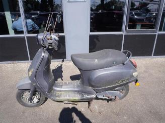 skadebil bromfiets La Souris  VESPELINI S 2017/6