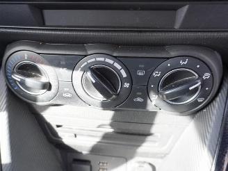 Mazda 2 1.5 SkyActiv-G 90 picture 10