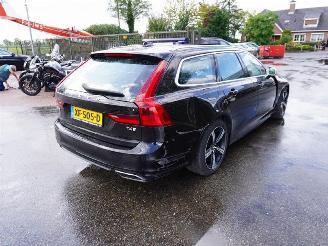 krockskadad bil auto Volvo V-90 2.0 T4 2018/12