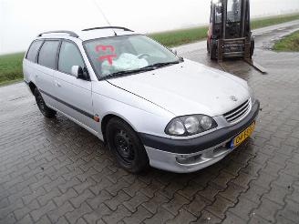 Toyota Avensis Combi 2.0 16v picture 4