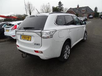 Mitsubishi Outlander 2.0 16V PHEV 4x4 picture 1