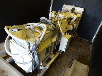 damaged machines Overige  Aggregraat + aanhanger 2000/1