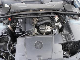 BMW 3-serie 318i picture 9