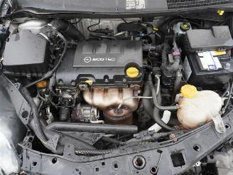 Opel Corsa 1.2 16v picture 9