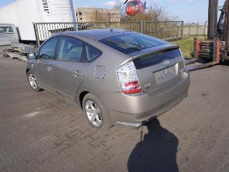 Toyota Prius 1.5 Hybrid picture 2