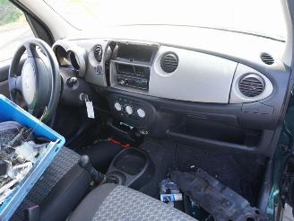 Daihatsu Trevis 1.0 picture 5