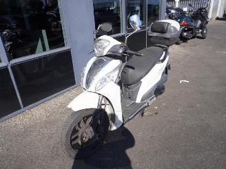Kymco  Miller 125 picture 3