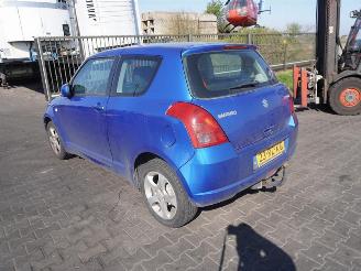 Suzuki Swift 1.3 picture 2