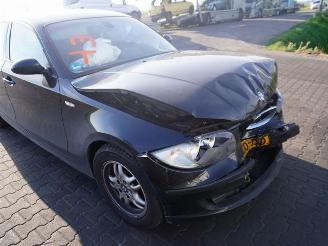 BMW 1-serie 118d picture 4