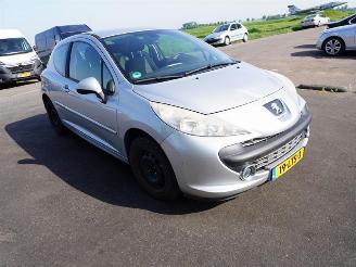 Peugeot 207 1.6 16v picture 4