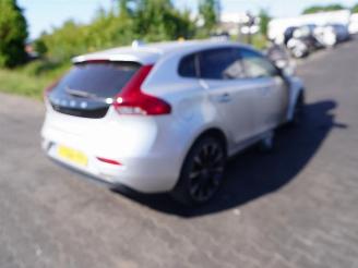 Coche siniestrado Volvo V-40 D2 2013/11