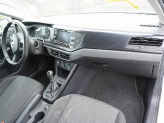 Volkswagen Polo 1.0 12v picture 5