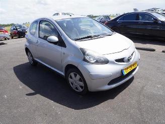 Toyota Aygo 1.0 12v picture 4