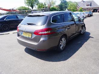 skadebil auto Peugeot 308 SW 1.2 THP 2015/3