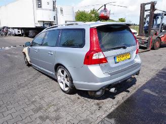 Volvo V-70 2.0 T picture 2
