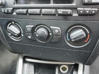 BMW 1-serie 118i picture 6