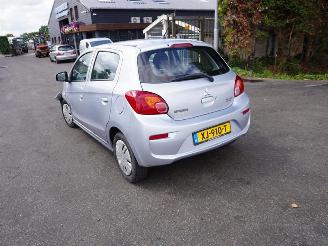 Mitsubishi Space-star 1.0 12v picture 2