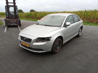 Volvo S-40 2.0 16v picture 3