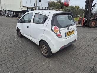 Chevrolet Spark 1.0 16V Bifuel (LMT) picture 2