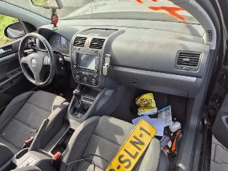 Volkswagen Golf 2.0 FSI 16V picture 5